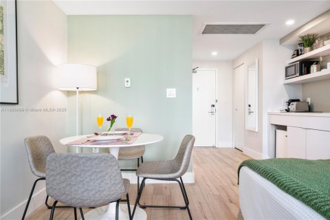 Купить кондоминиум в Майами, Флорида 36.98м2, № 1950262 - фото 16