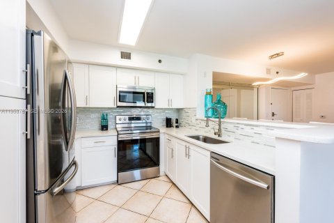 Copropriété à louer à Aventura, Floride: 2 chambres № 2153107 - photo 18