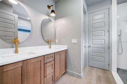 Casa en venta en Orlando, Florida, 4 dormitorios, 228.26 m2 № 2355902 - foto 27