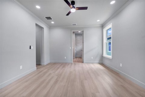 Casa en venta en Orlando, Florida, 4 dormitorios, 228.26 m2 № 2355902 - foto 28