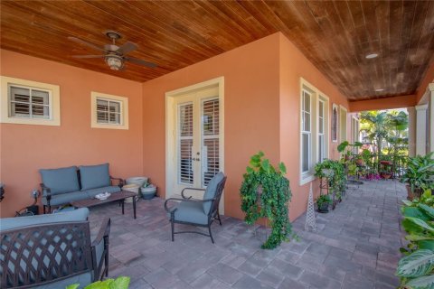 Casa en venta en Apollo Beach, Florida, 5 dormitorios, 351.08 m2 № 1530110 - foto 5