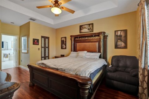Casa en venta en Pembroke Pines, Florida, 3 dormitorios, 201.32 m2 № 2428500 - foto 10