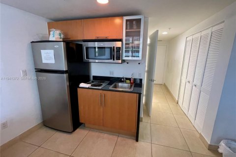 Снять в аренду кондоминиум в Майами, Флорида 39.2м2, № 2000730 - фото 17