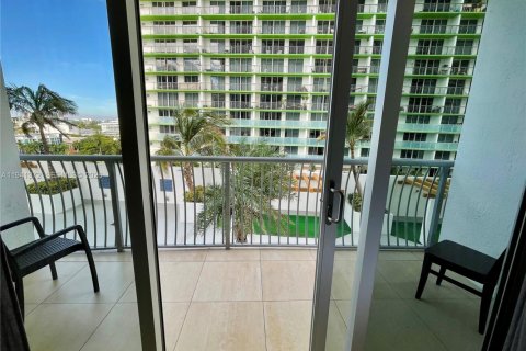 Снять в аренду кондоминиум в Майами, Флорида 39.2м2, № 2000730 - фото 12