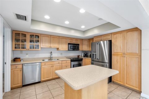 Villa ou maison à louer à Tampa, Floride: 2 chambres, 125.23 m2 № 1844367 - photo 12