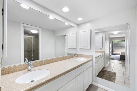 Villa ou maison à louer à Tampa, Floride: 2 chambres, 125.23 m2 № 1844367 - photo 20