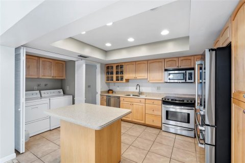 Villa ou maison à louer à Tampa, Floride: 2 chambres, 125.23 m2 № 1844367 - photo 14