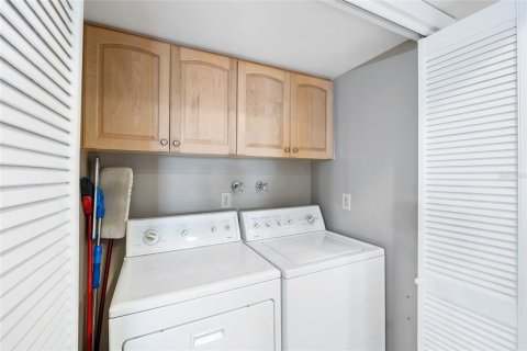 Villa ou maison à louer à Tampa, Floride: 2 chambres, 125.23 m2 № 1844367 - photo 15