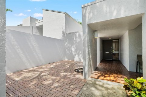 Villa ou maison à louer à Tampa, Floride: 2 chambres, 125.23 m2 № 1844367 - photo 3