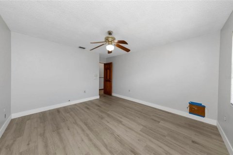 Villa ou maison à vendre à Saint Petersburg, Floride: 4 chambres, 208.38 m2 № 2433648 - photo 19