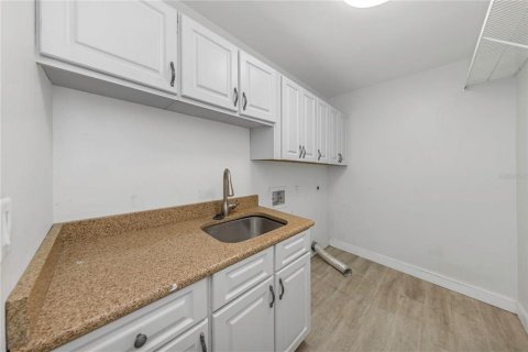 Villa ou maison à vendre à Saint Petersburg, Floride: 4 chambres, 208.38 m2 № 2433648 - photo 24