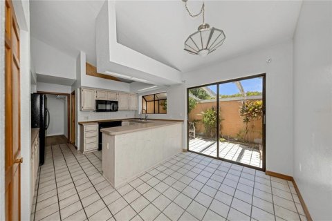 Villa ou maison à vendre à Saint Petersburg, Floride: 4 chambres, 208.38 m2 № 2433648 - photo 9