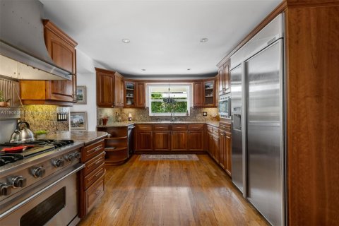 Купить виллу или дом в Корал-Гейблс, Флорида 3 спальни, 234.67м2, № 1970646 - фото 8