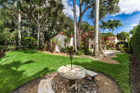 Купить виллу или дом в Корал-Гейблс, Флорида 3 спальни, 234.67м2, № 1970646 - фото 23