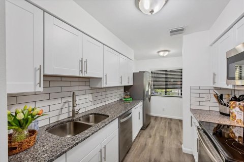 Купить кондоминиум в Сарасота, Флорида 4 комнаты, 102.94м2, № 1822514 - фото 9