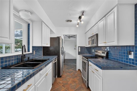 Casa en venta en Venice, Florida, 2 dormitorios, 114.73 m2 № 2386592 - foto 18