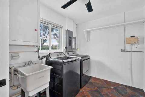 Casa en venta en Venice, Florida, 2 dormitorios, 114.73 m2 № 2386592 - foto 19