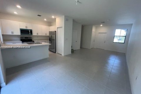 Touwnhouse à louer à Homestead, Floride: 3 chambres, 123.65 m2 № 2023798 - photo 9