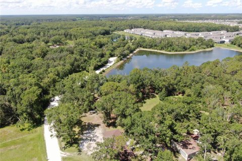 House in Wesley Chapel, Florida 4 bedrooms, 206.8 sq.m. № 1803355 - photo 7
