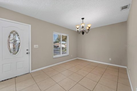 Villa ou maison à vendre à Brandon, Floride: 3 chambres, 149.11 m2 № 2425487 - photo 3