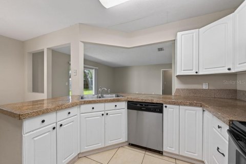 Villa ou maison à vendre à Brandon, Floride: 3 chambres, 149.11 m2 № 2425487 - photo 27