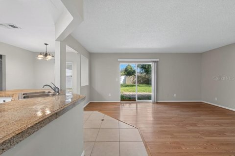 Villa ou maison à vendre à Brandon, Floride: 3 chambres, 149.11 m2 № 2425487 - photo 13