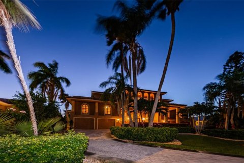 Casa en venta en Tierra Verde, Florida, 5 dormitorios, 573.58 m2 № 1509088 - foto 8