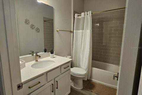 House in Palm Coast, Florida 4 bedrooms, 214.23 sq.m. № 2388132 - photo 19