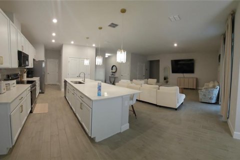House in Palm Coast, Florida 4 bedrooms, 214.23 sq.m. № 2388132 - photo 5