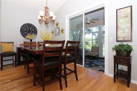 House in Leesburg, Florida 3 bedrooms, 185.34 sq.m. № 1828023 - photo 6