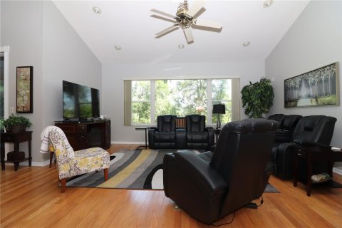 House in Leesburg, Florida 3 bedrooms, 185.34 sq.m. № 1828023 - photo 3