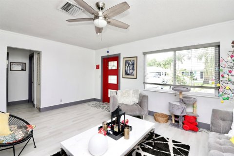 Casa en venta en Tamarac, Florida, 2 dormitorios, 111.85 m2 № 2180795 - foto 2