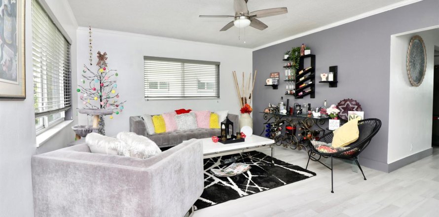 Casa en Tamarac, Florida 2 dormitorios, 111.85 m2 № 2180795