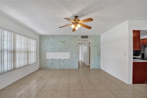 Снять в аренду виллу или дом в Холливуд, Флорида 4 спальни, 171.4м2, № 1955267 - фото 11