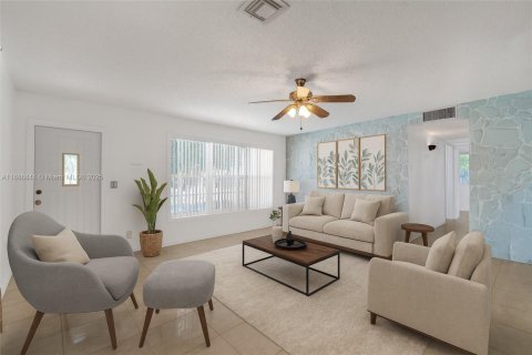 Снять в аренду виллу или дом в Холливуд, Флорида 4 спальни, 171.4м2, № 1955267 - фото 8