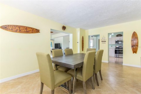 House in Belleair Beach, Florida 3 bedrooms, 215.16 sq.m. № 1816827 - photo 23