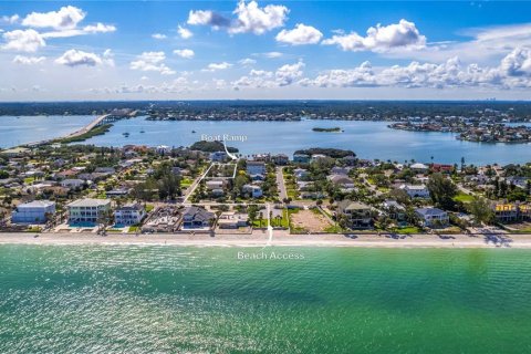House in Belleair Beach, Florida 3 bedrooms, 215.16 sq.m. № 1816827 - photo 4