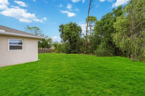 Villa ou maison à louer à North Port, Floride: 3 chambres, 131.27 m2 № 2105333 - photo 3