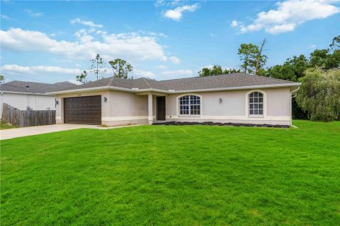 Villa ou maison à North Port, Floride 3 chambres, 131.27 m2 № 2105333