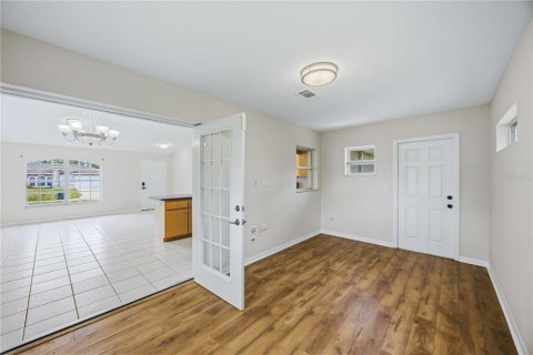 Villa ou maison à louer à North Port, Floride: 3 chambres, 131.27 m2 № 2105333 - photo 10