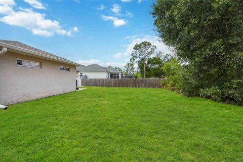 Villa ou maison à louer à North Port, Floride: 3 chambres, 131.27 m2 № 2105333 - photo 4