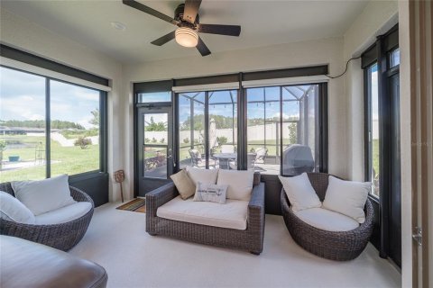 House in Land O' Lakes, Florida 3 bedrooms, 184.32 sq.m. № 1894514 - photo 17