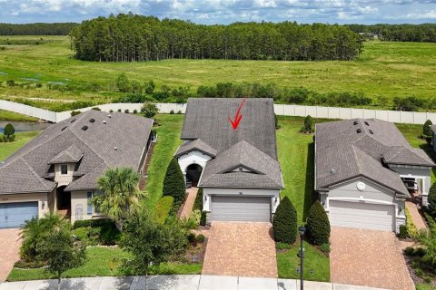 House in Land O' Lakes, Florida 3 bedrooms, 184.32 sq.m. № 1894514 - photo 25