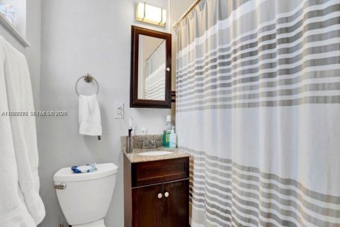 Casa en venta en Pembroke Pines, Florida, 3 dormitorios, 132.48 m2 № 2240660 - foto 20
