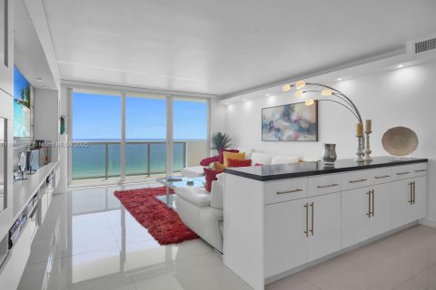 Condominio en venta en Miami Beach, Florida, 3 dormitorios, 149.11 m2 № 1983412 - foto 25