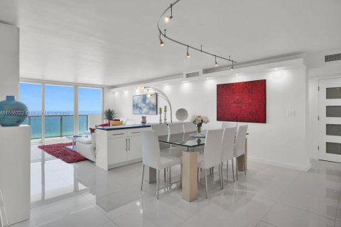 Condominio en venta en Miami Beach, Florida, 3 dormitorios, 149.11 m2 № 1983412 - foto 5