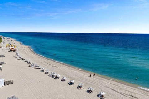 Condominio en venta en Miami Beach, Florida, 3 dormitorios, 149.11 m2 № 1983412 - foto 16