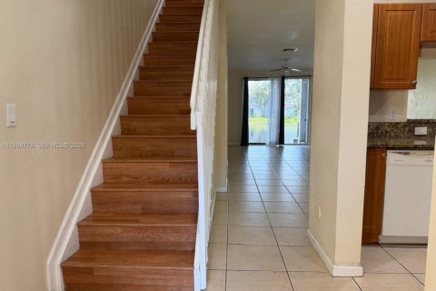 Adosado en alquiler en Miramar, Florida, 3 dormitorios, 121.33 m2 № 2060939 - foto 2