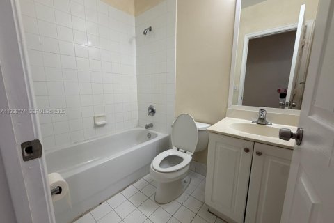 Adosado en alquiler en Miramar, Florida, 3 dormitorios, 121.33 m2 № 2060939 - foto 17