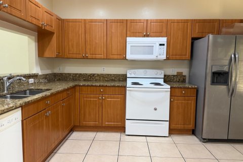 Adosado en alquiler en Miramar, Florida, 3 dormitorios, 121.33 m2 № 2060939 - foto 4